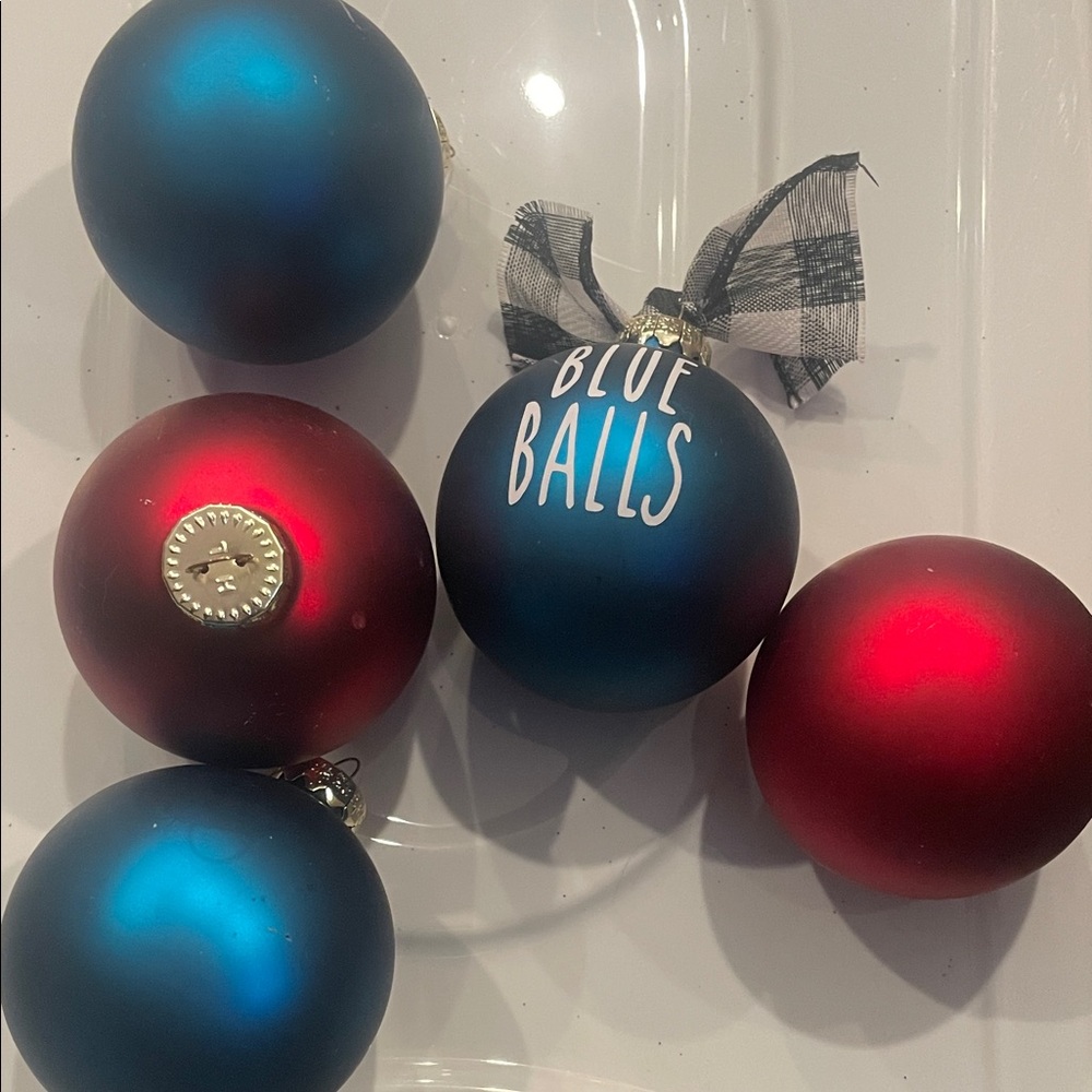 Kiss Blue and Red Holiday Ornaments Set
